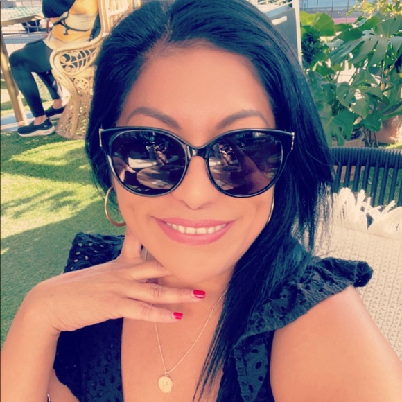 Meet your Posher, Sally - Picture 1 of 1